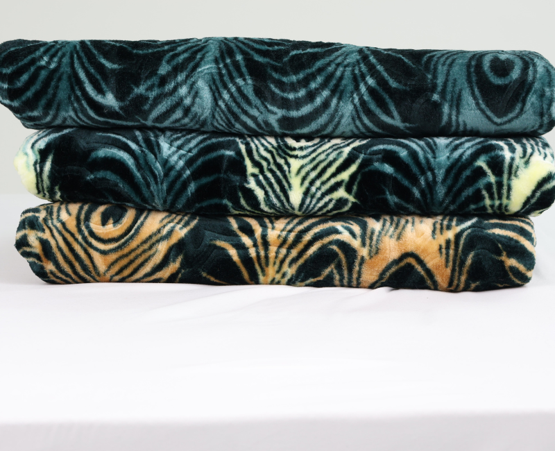 Emerald Peacock 1Ply Premium Mink Blanket - Queen - Image 2
